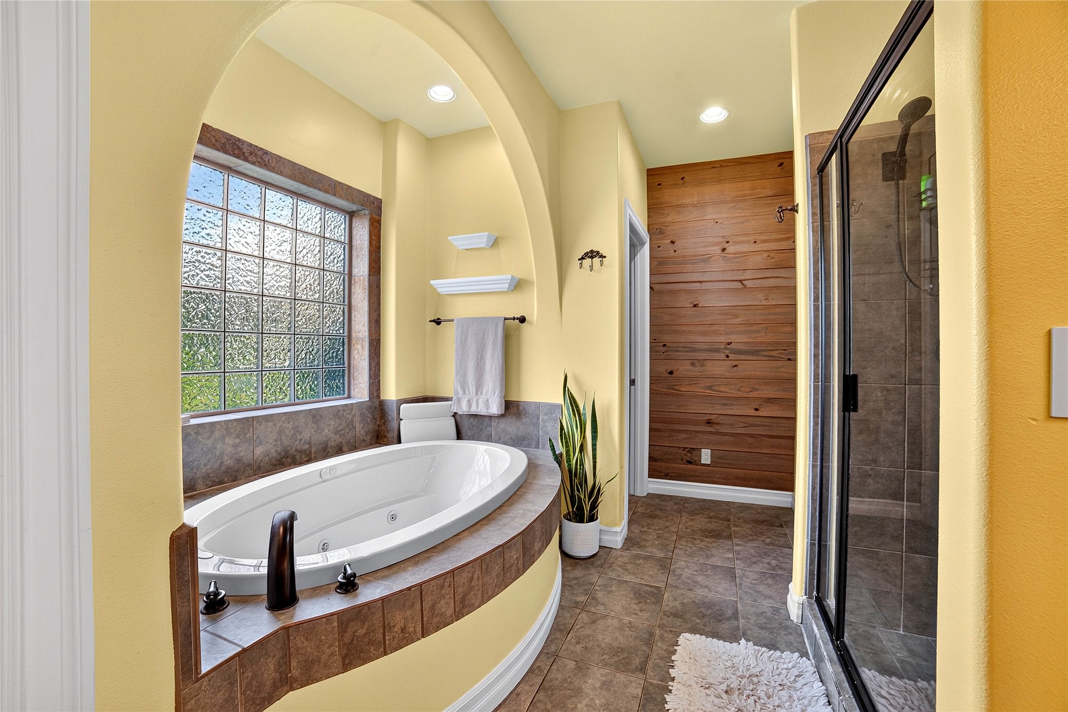 332 Stillwater Loop