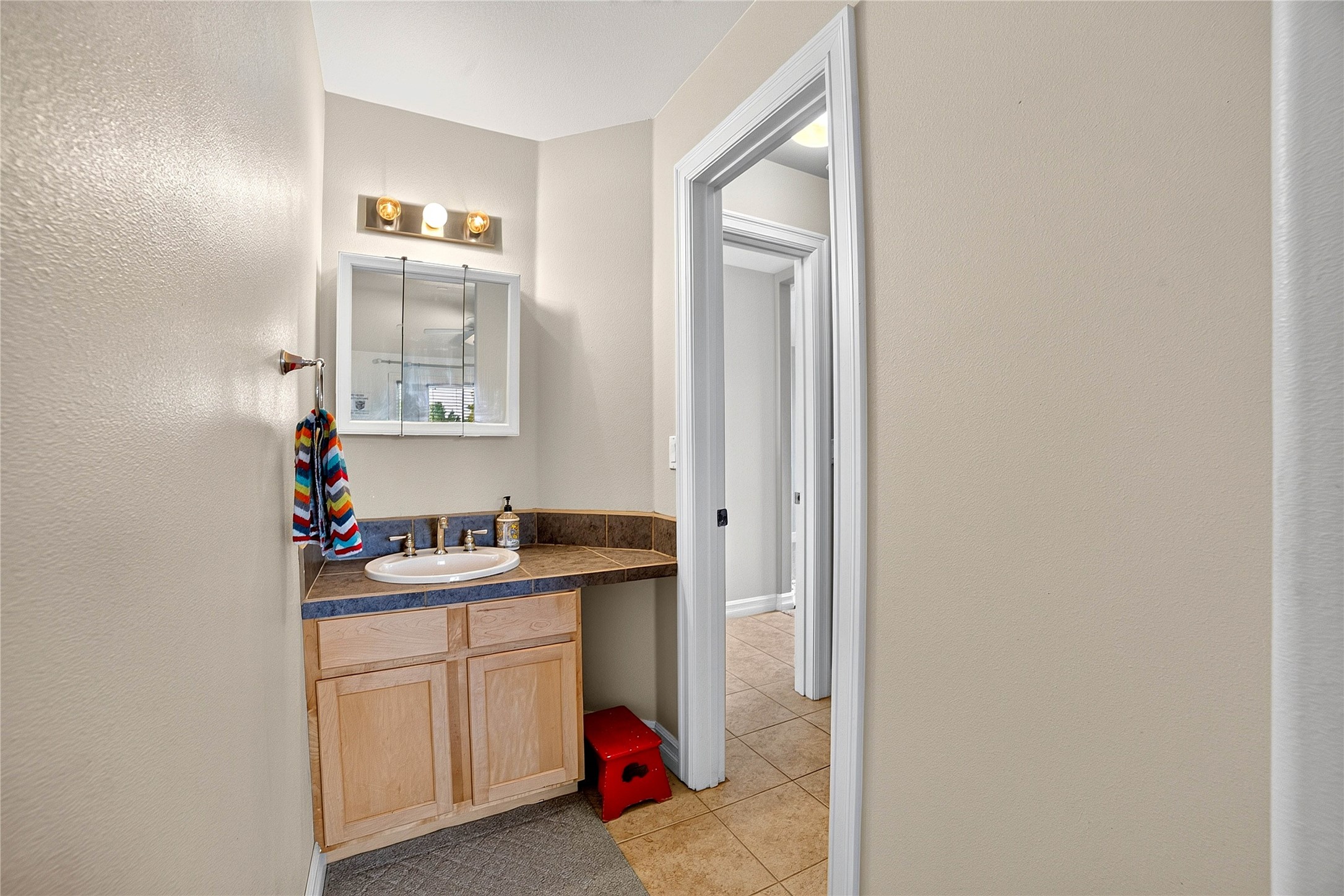 332 Stillwater Loop