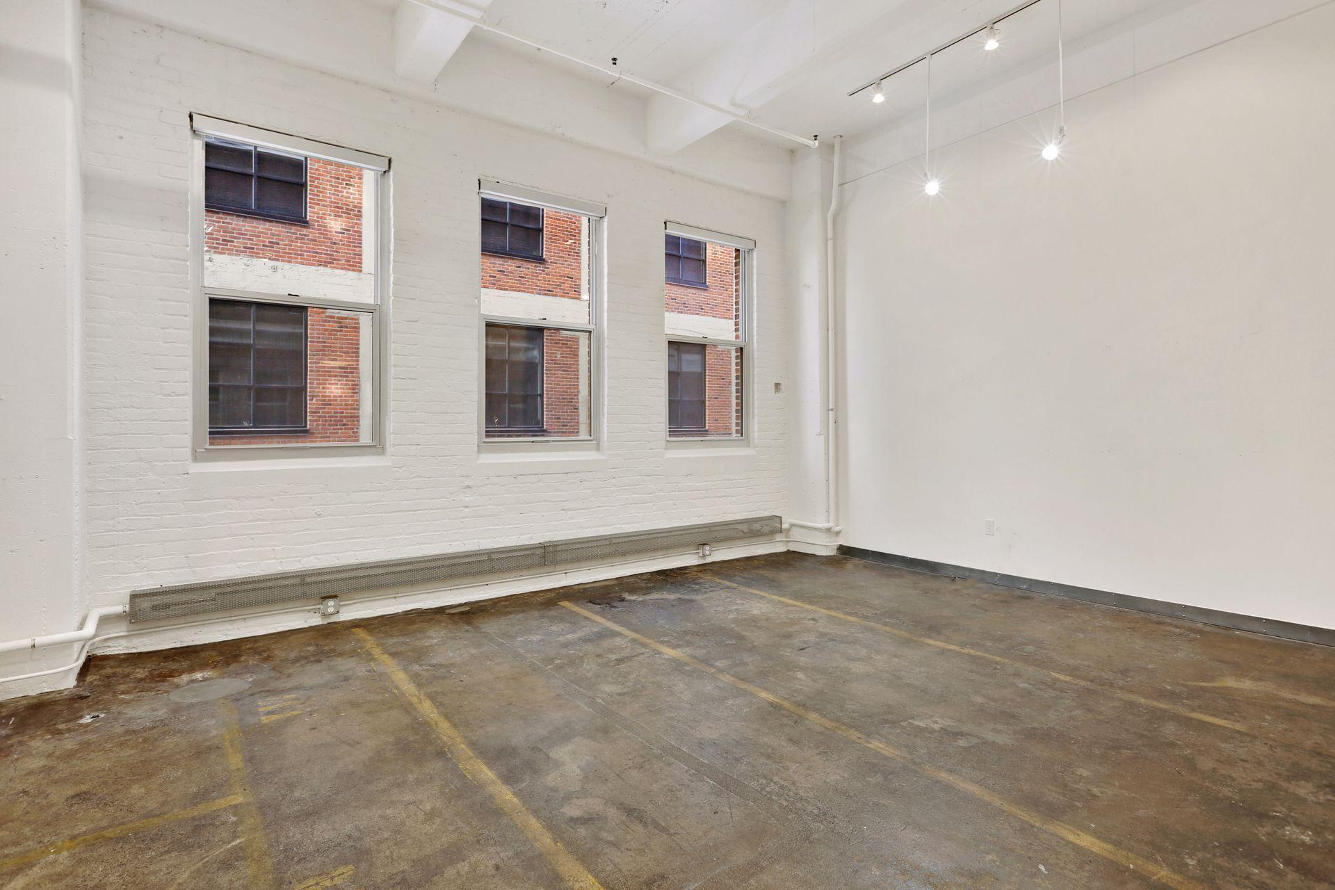 700 Washington Avenue N Unit: 207