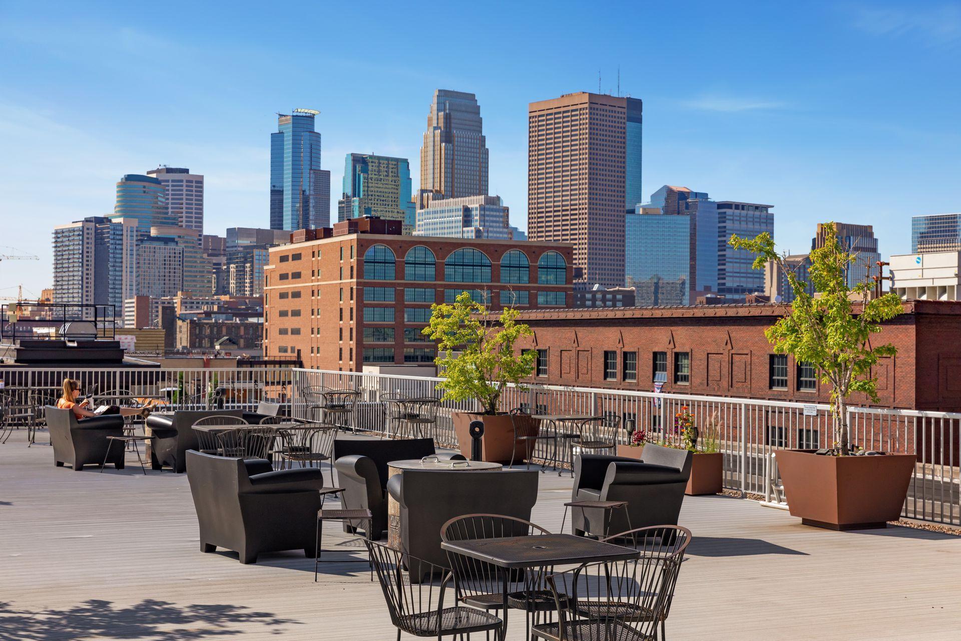 700 Washington Avenue N Unit: 207