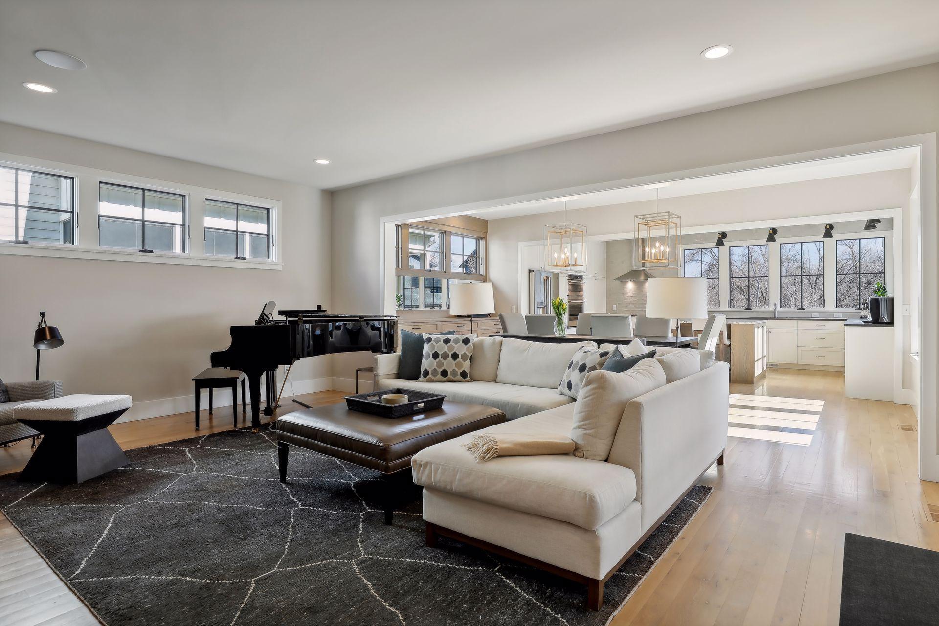 1367 Windy Ridge