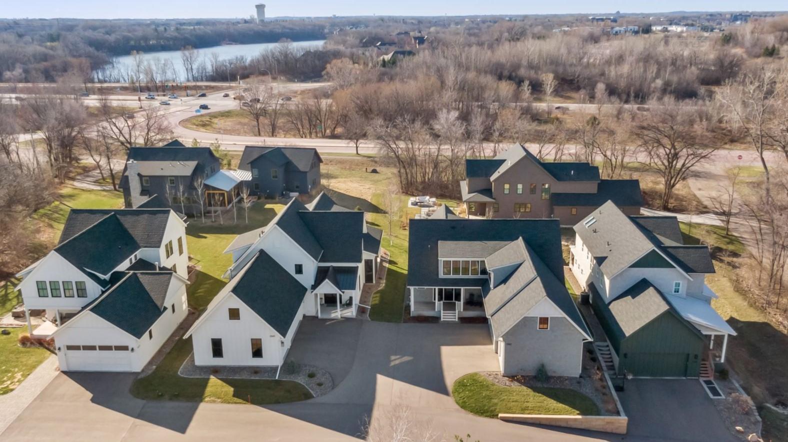 1367 Windy Ridge