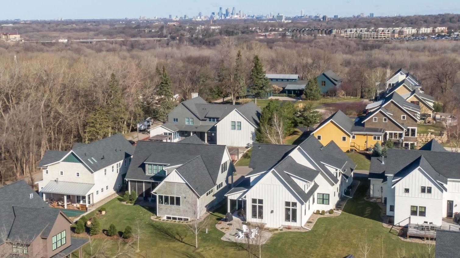 1367 Windy Ridge