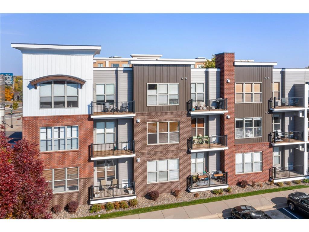 3640 Wooddale Avenue S Unit: 319