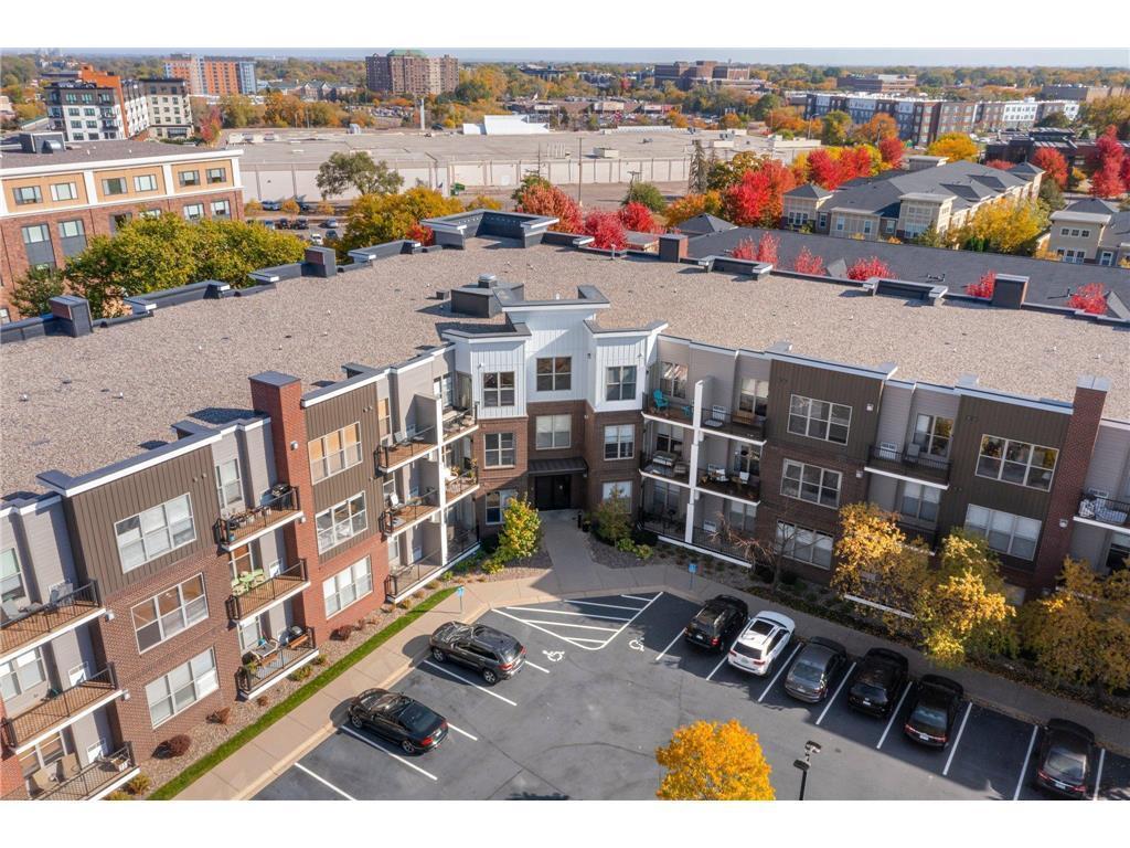 3640 Wooddale Avenue S Unit: 319