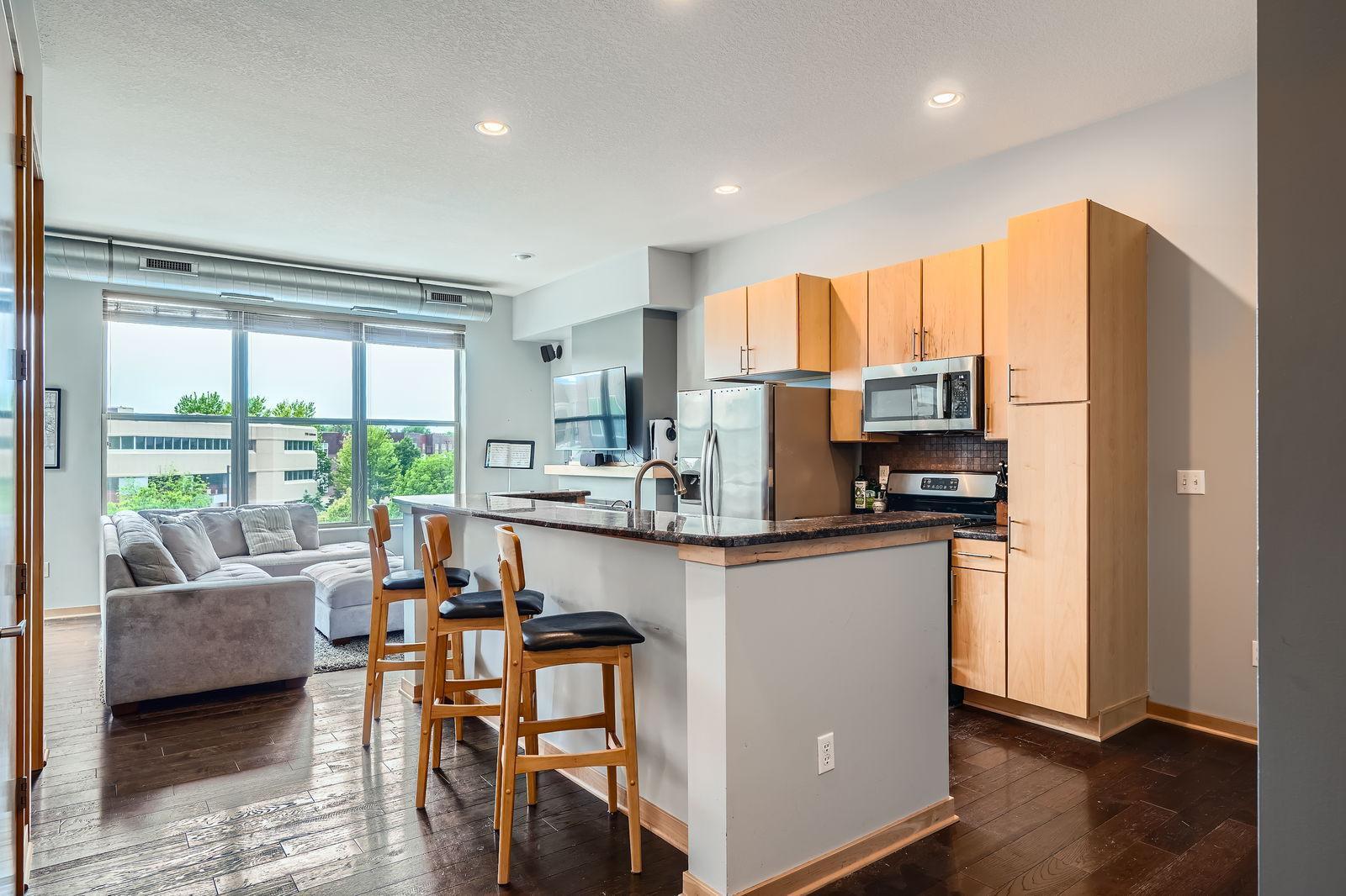 3640 Wooddale Avenue S Unit: 319