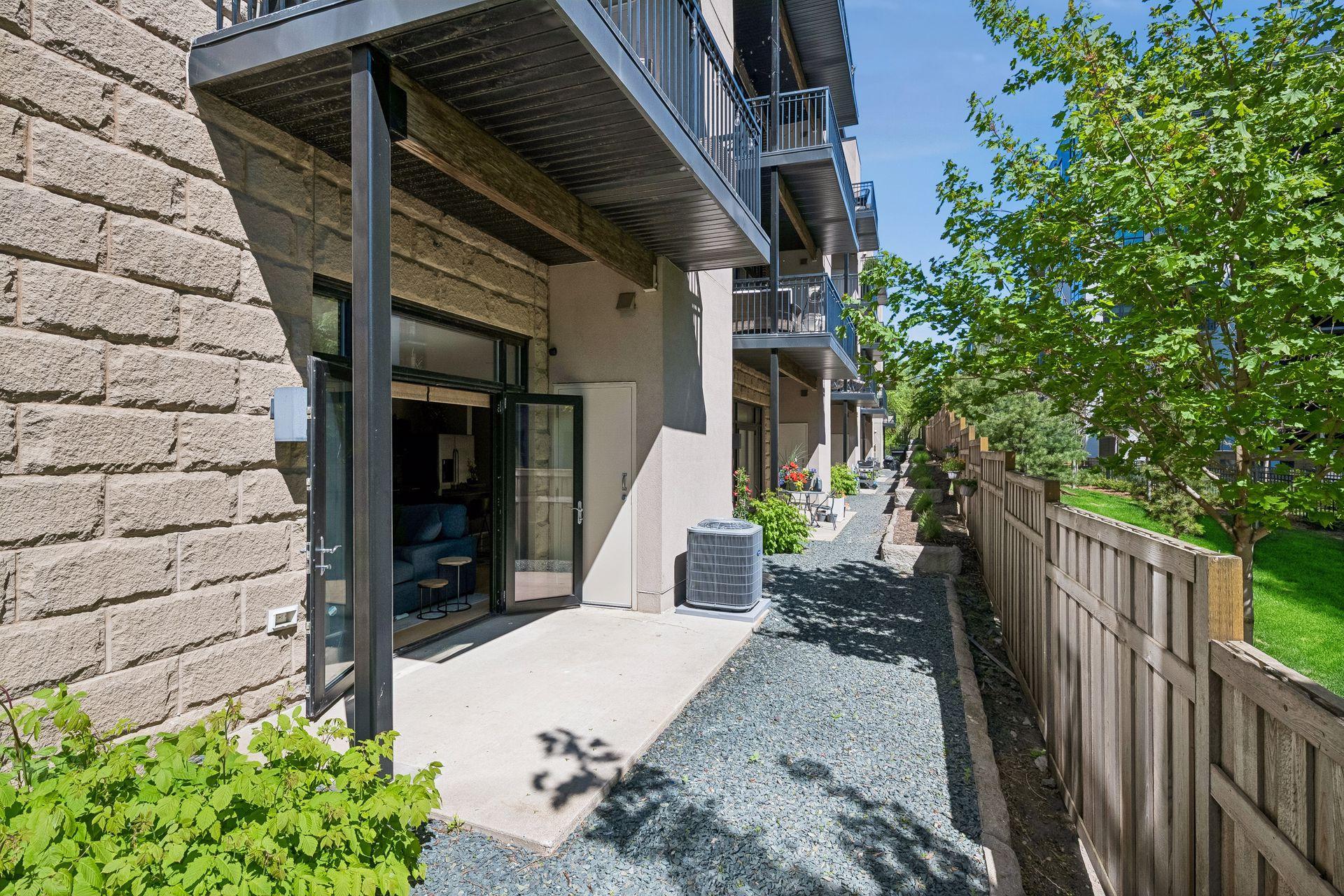 3104 W Lake Street Unit: 103
