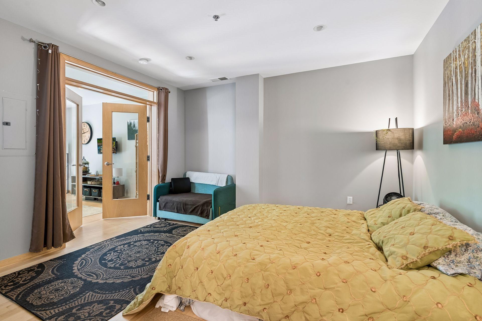 3104 W Lake Street Unit: 103