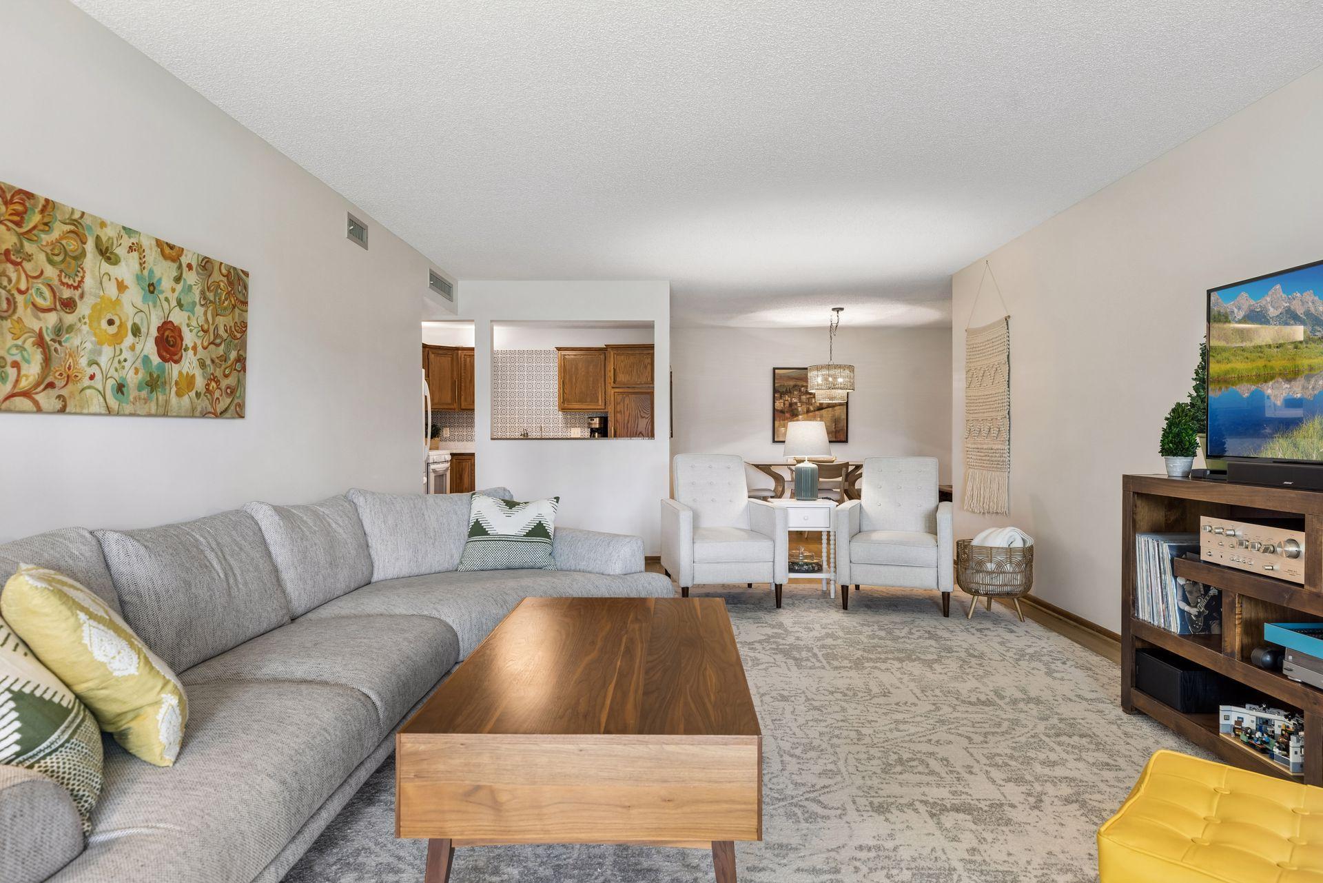 10540 43rd Avenue N Unit: 111