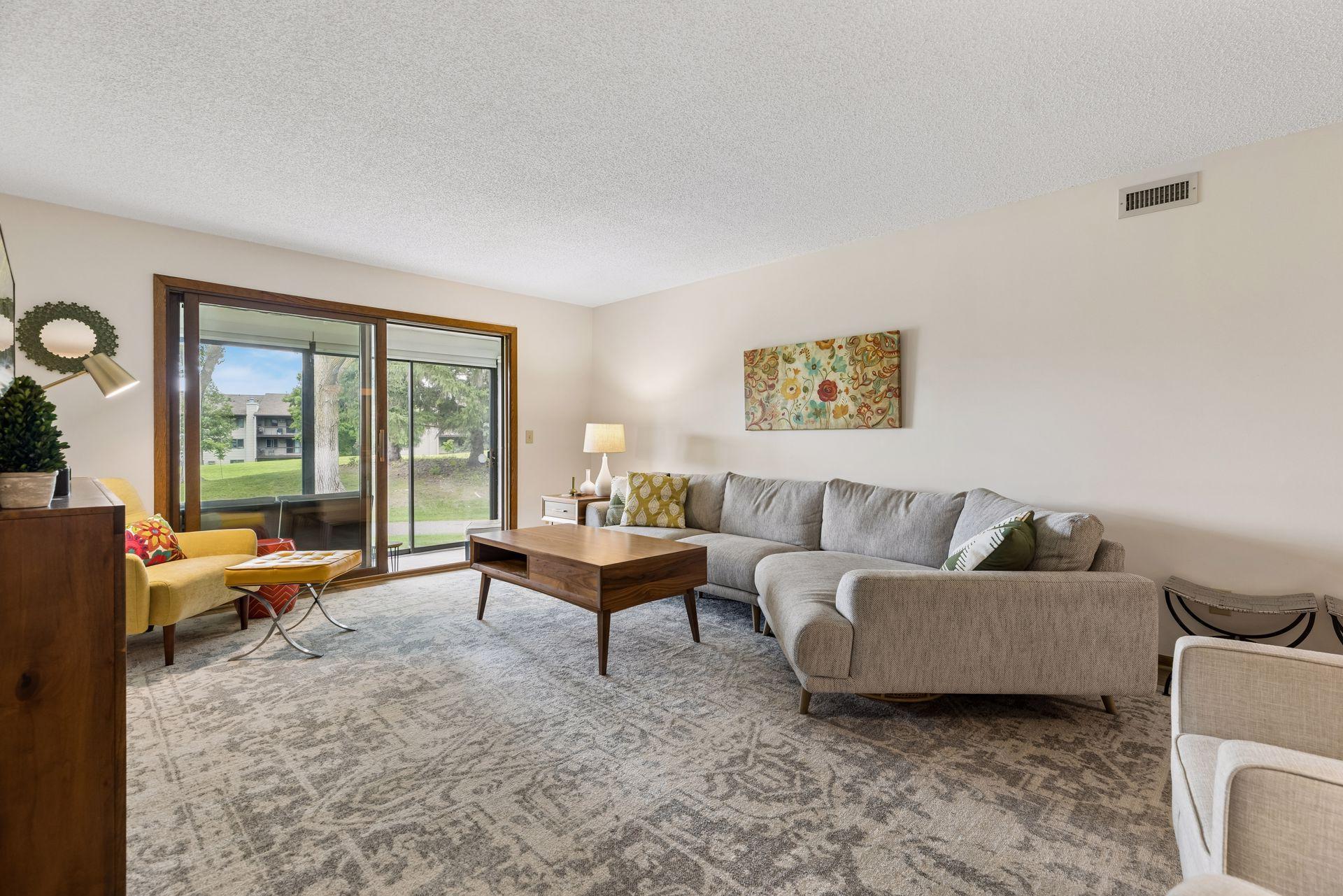 10540 43rd Avenue N Unit: 111