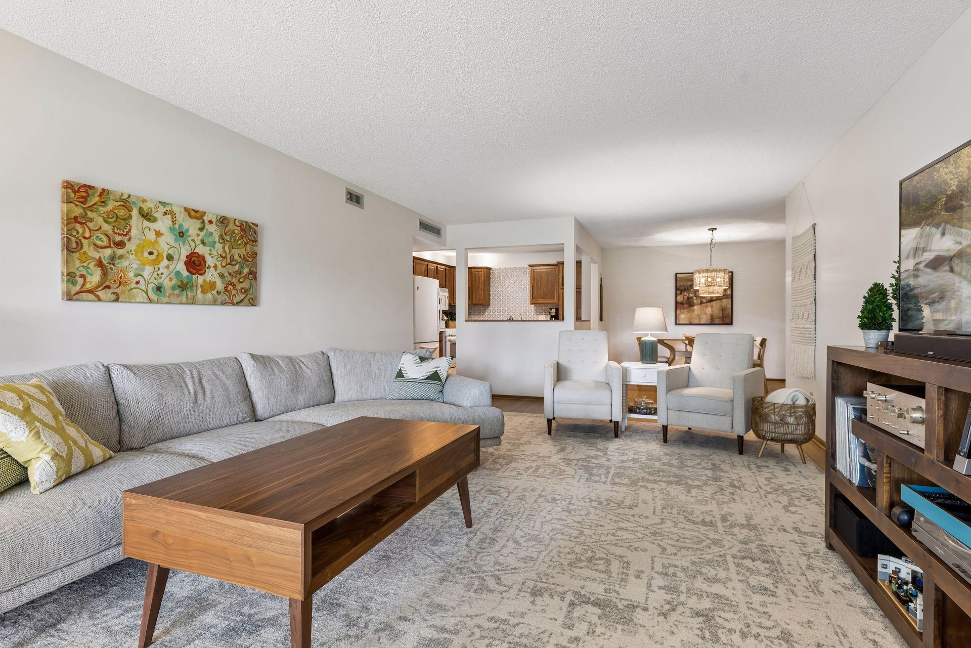 10540 43rd Avenue N Unit: 111