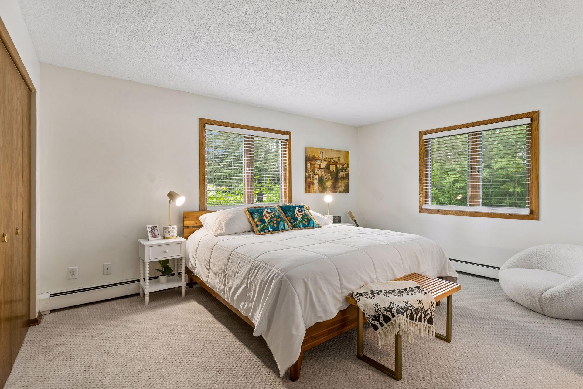 10540 43rd Avenue N Unit: 111