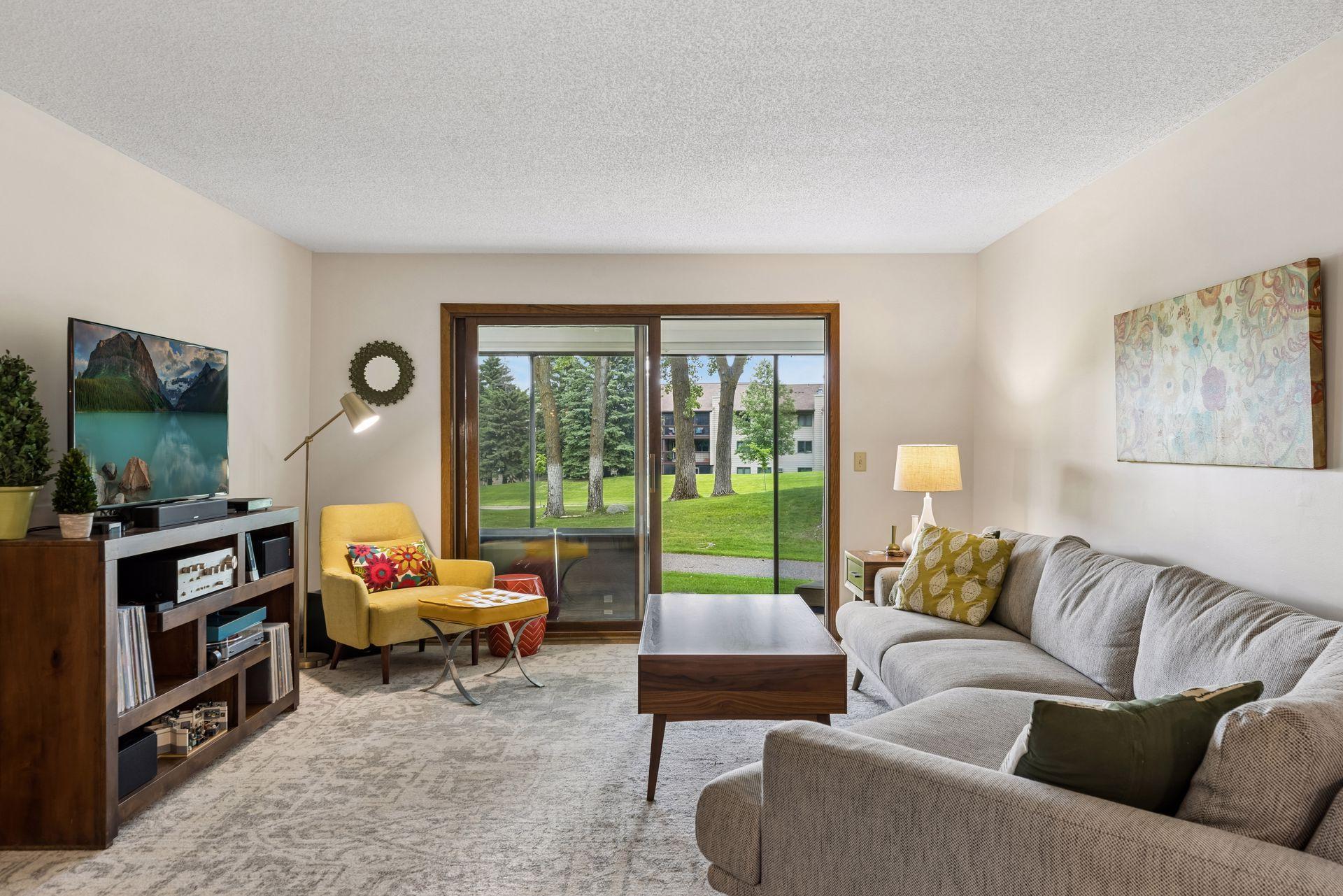 10540 43rd Avenue N Unit: 111