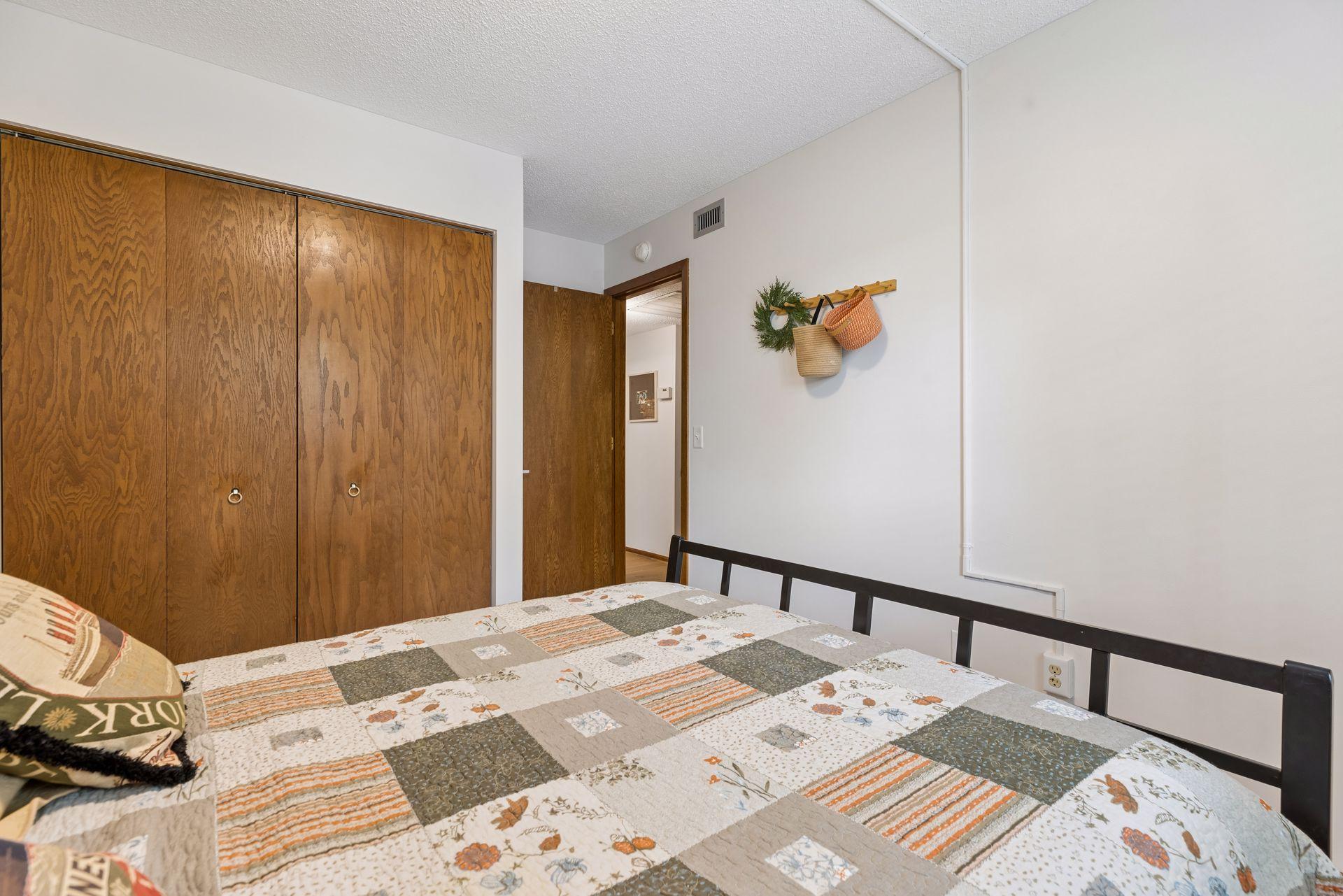 10540 43rd Avenue N Unit: 111