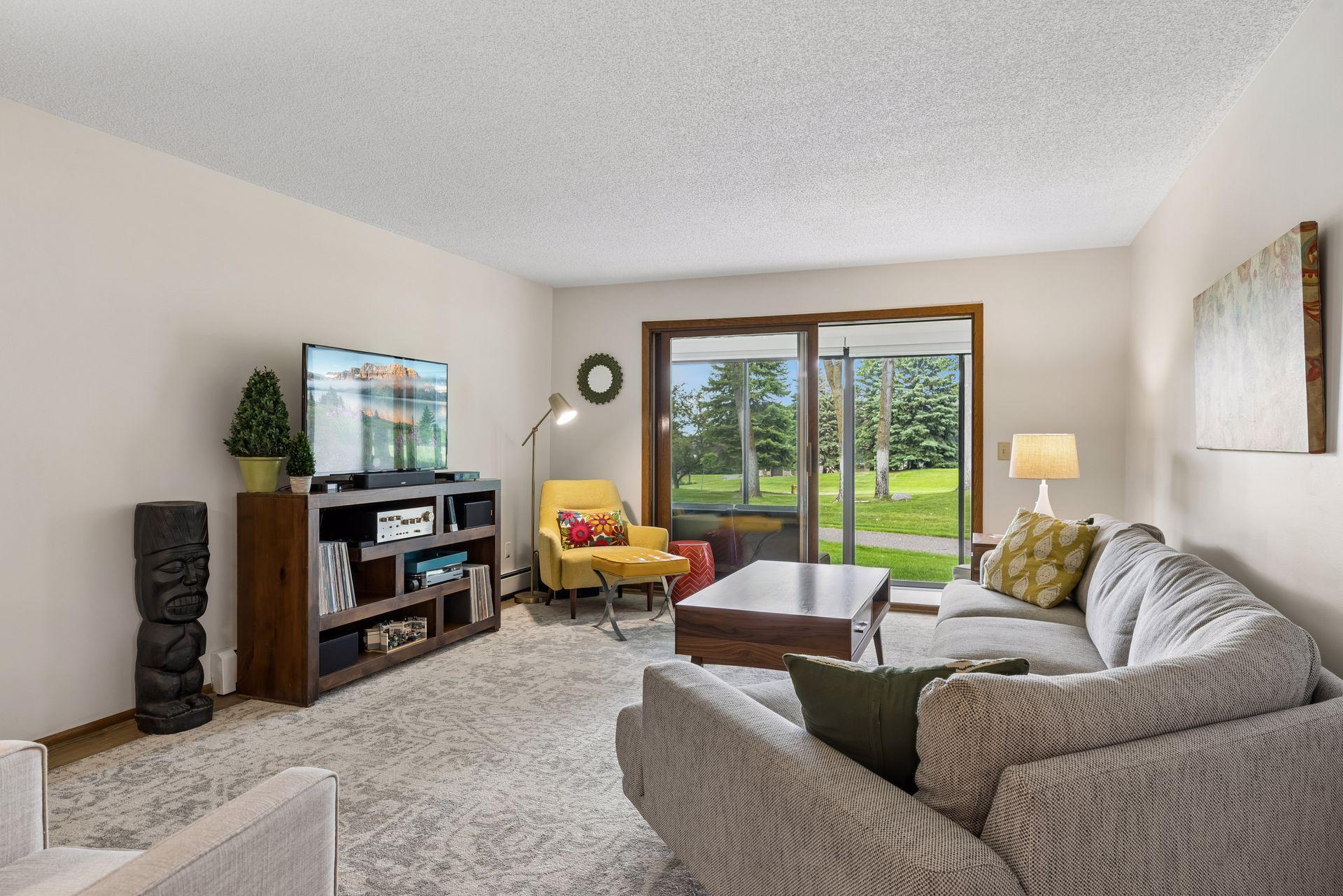 10540 43rd Avenue N Unit: 111