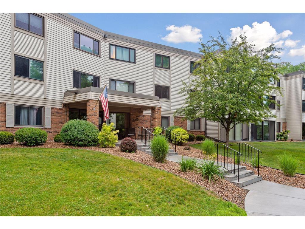 10540 43rd Avenue N Unit: 111