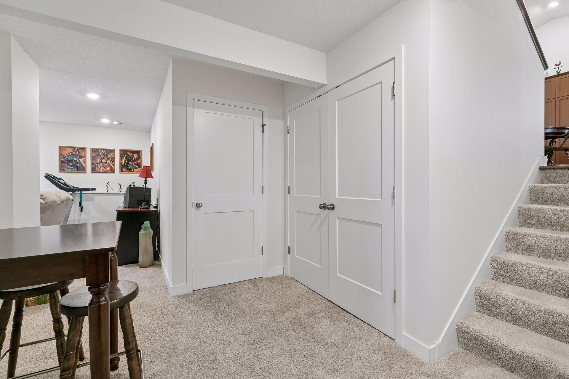 105 2nd Street SW