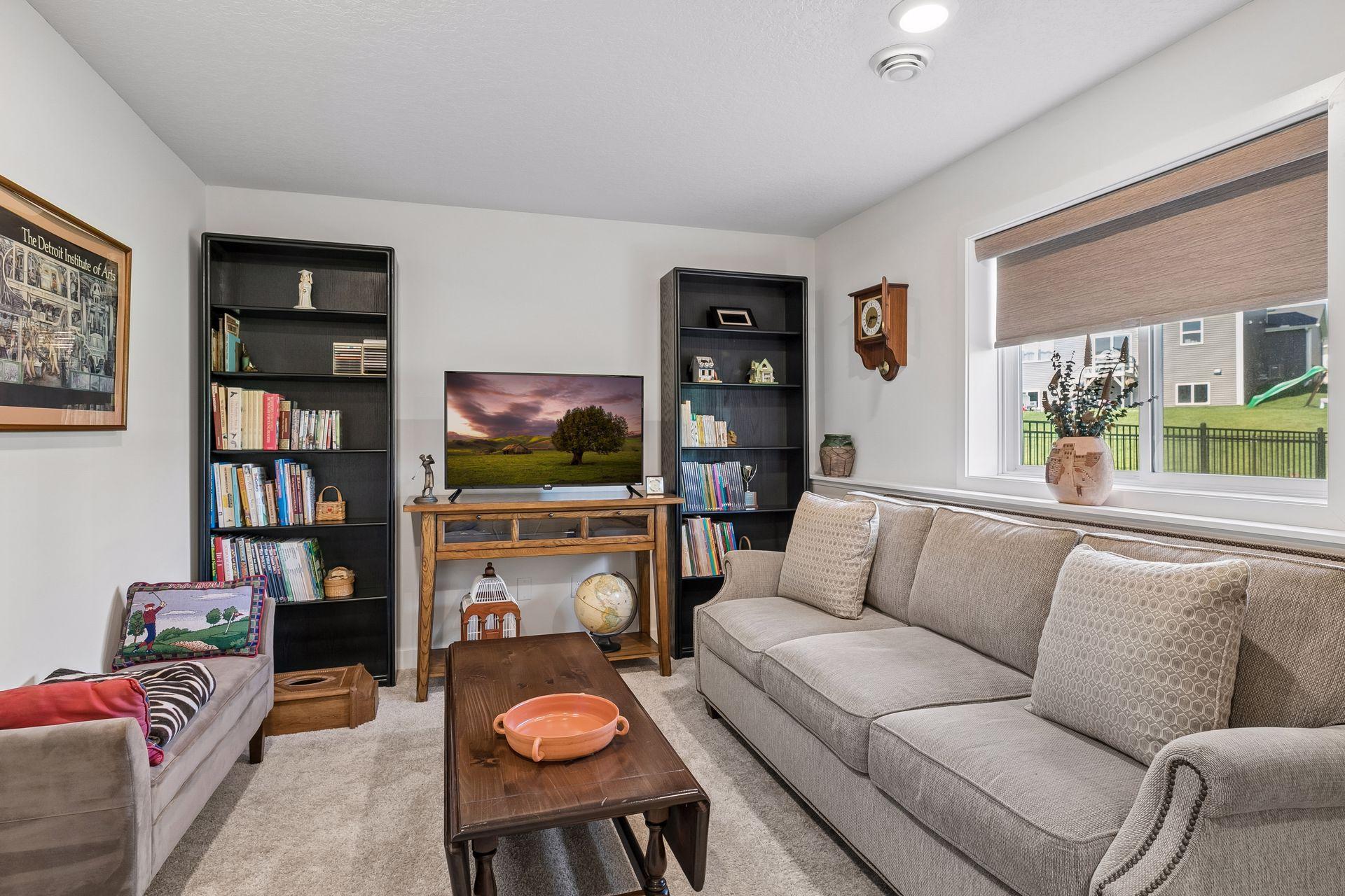 105 2nd Street SW