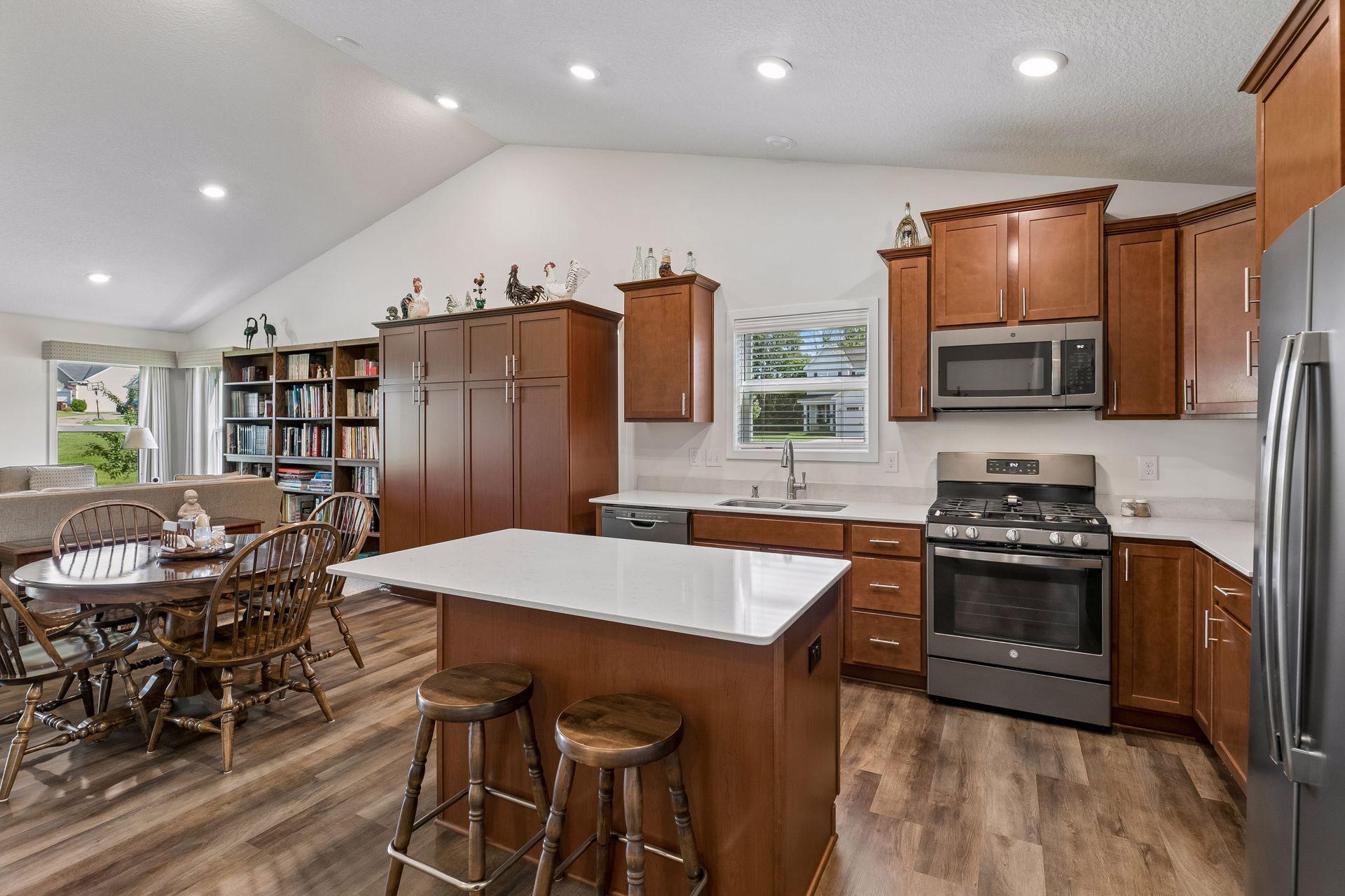 105 2nd Street SW