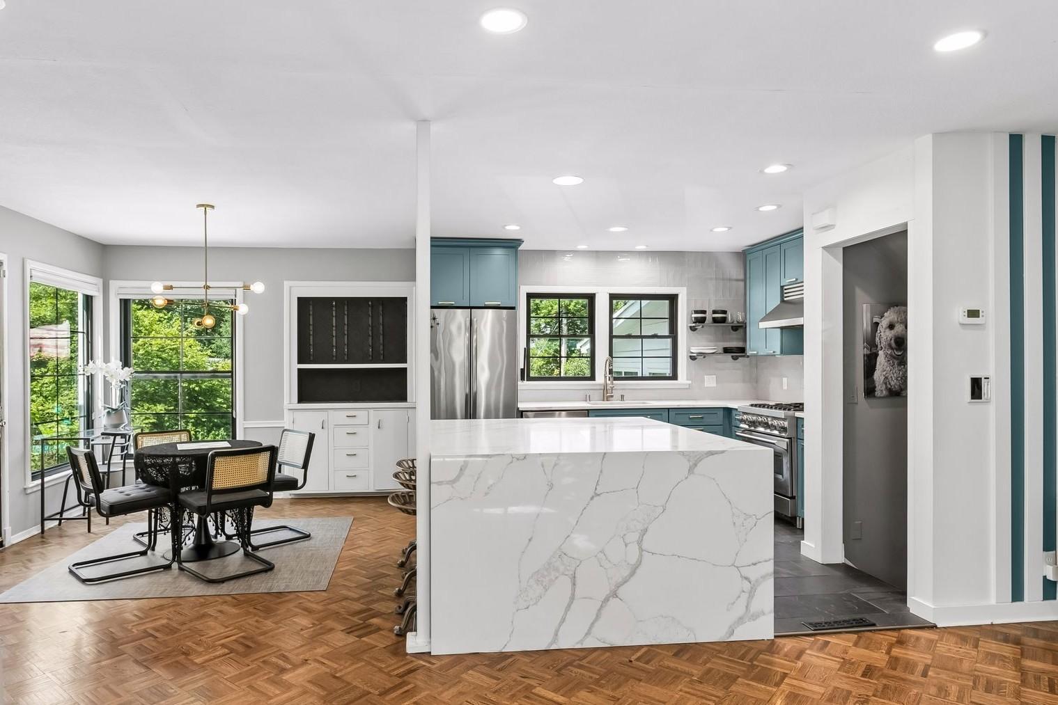 2320 Parklands Road