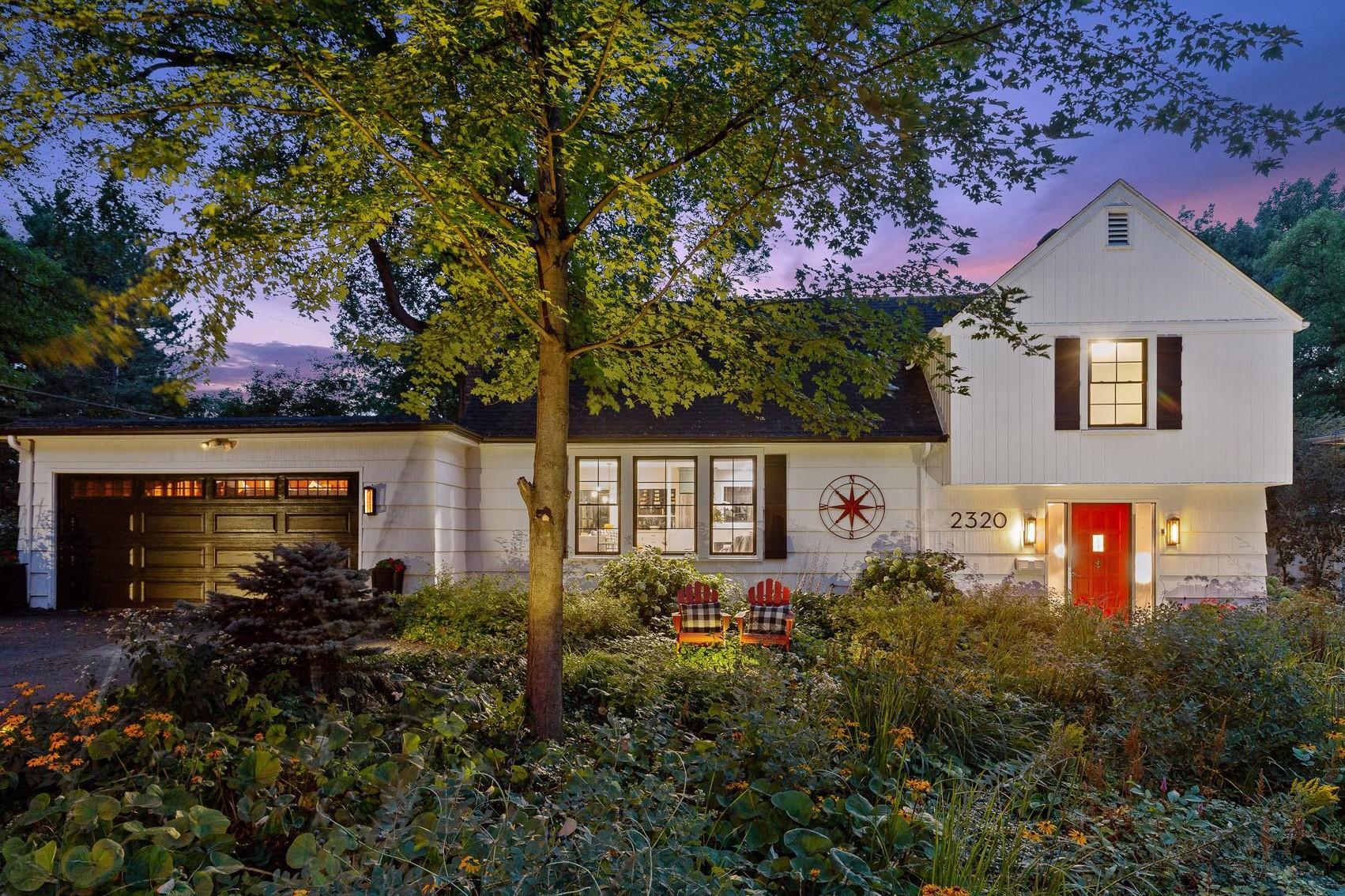 2320 Parklands Road