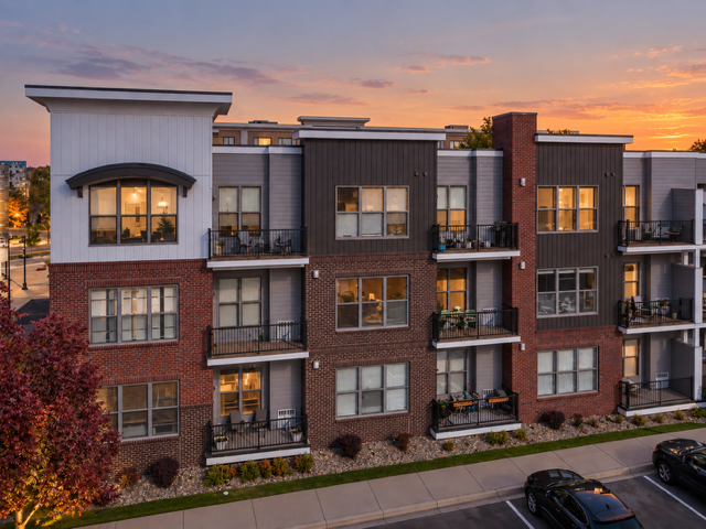 3640 Wooddale Avenue S Unit: 319