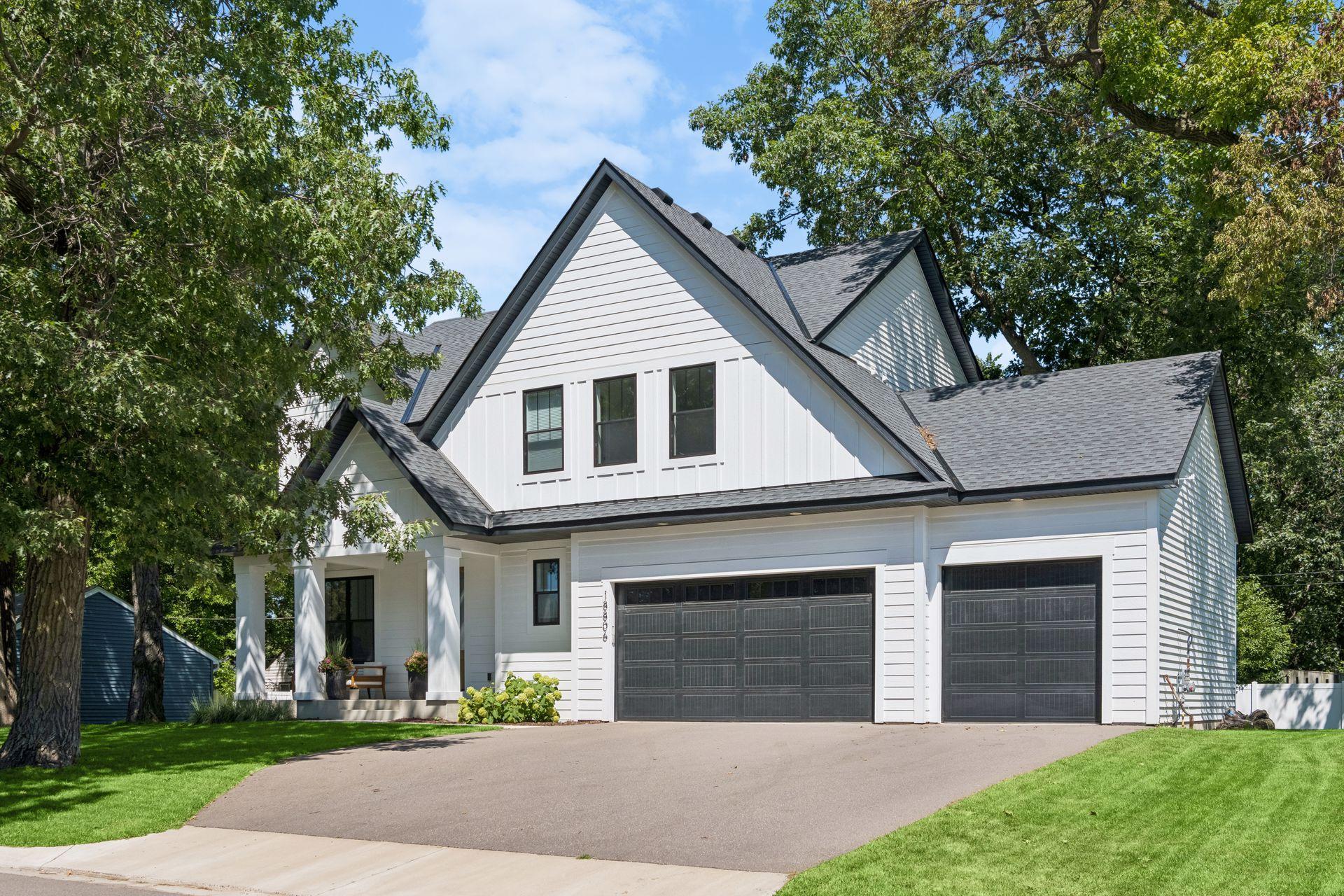 18806 South Lane