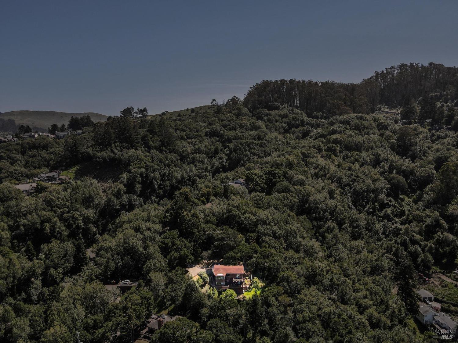 Expansive Home with Tranquility & Views!