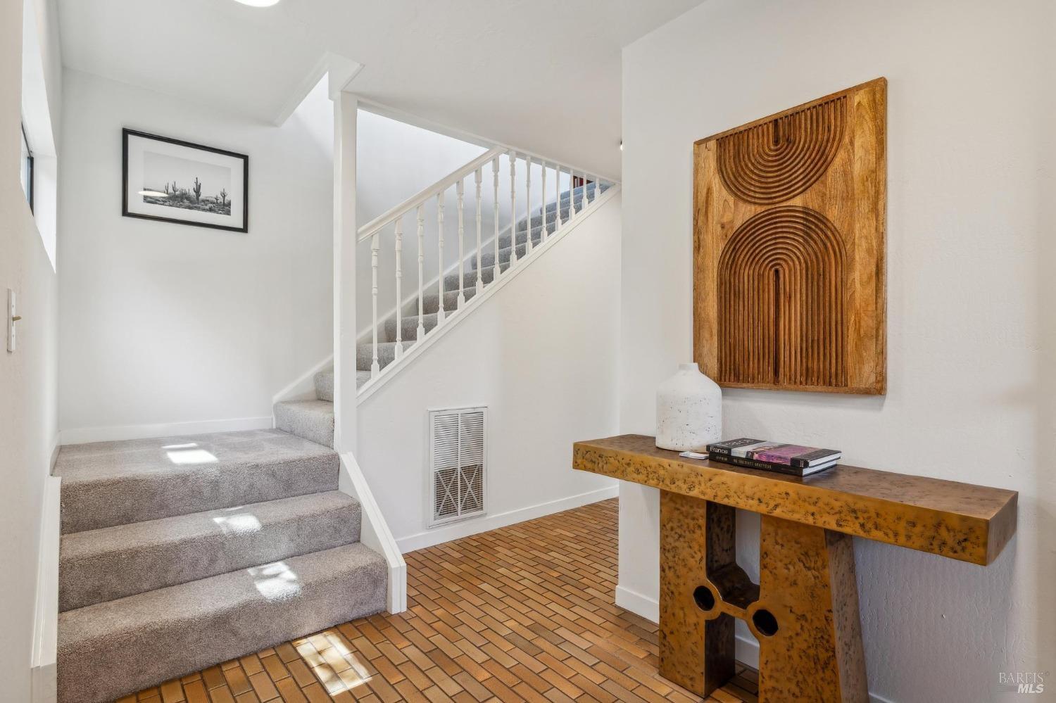 Expansive Home with Tranquility & Views!