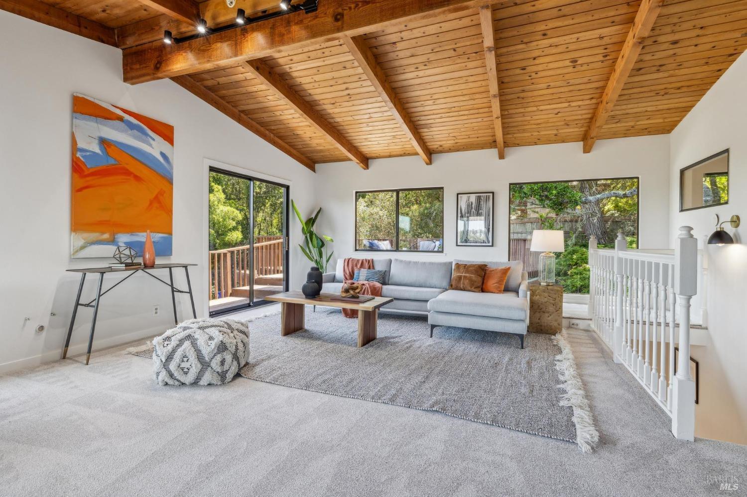 Expansive Home with Tranquility & Views!