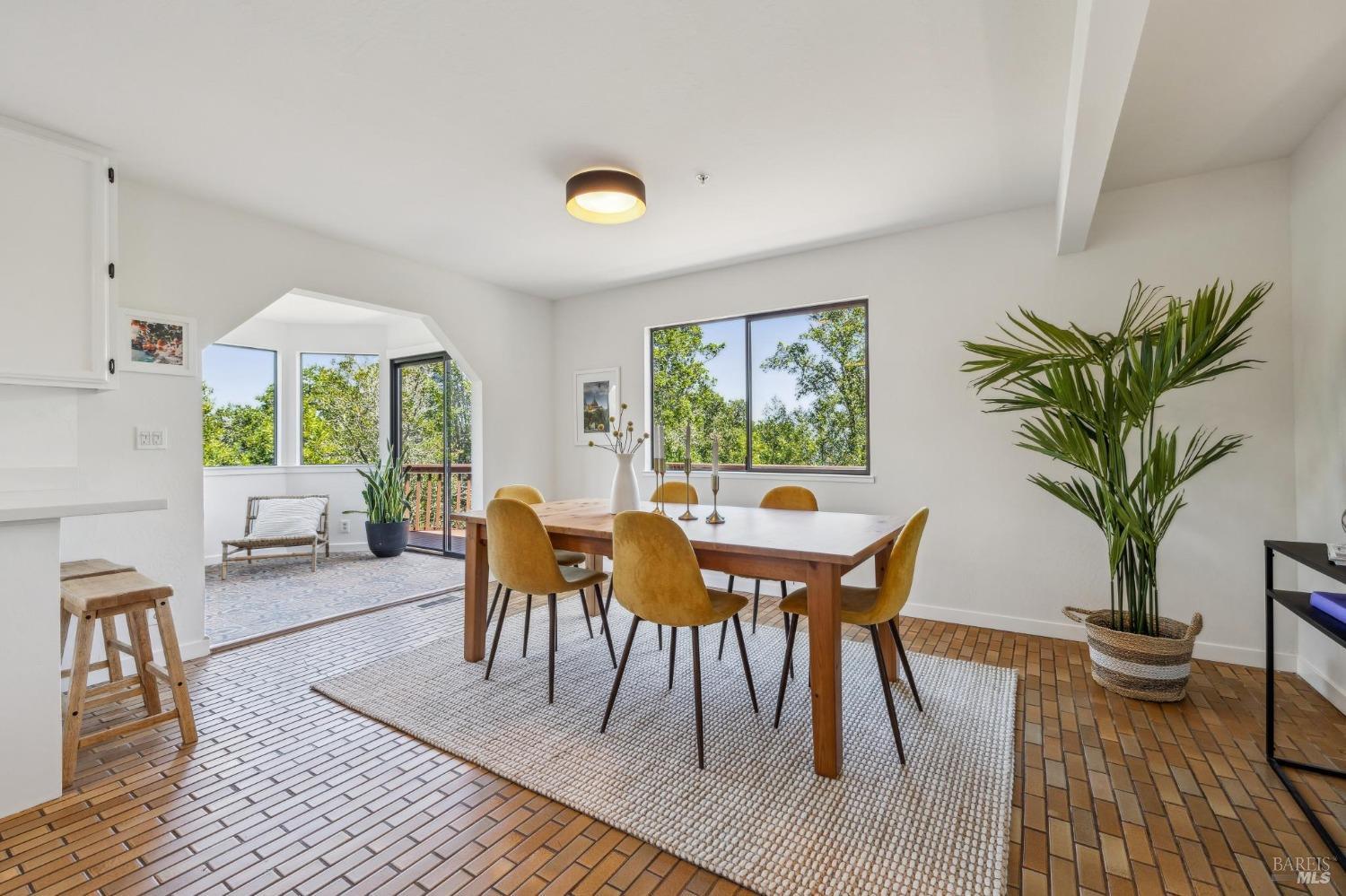 Expansive Home with Tranquility & Views!