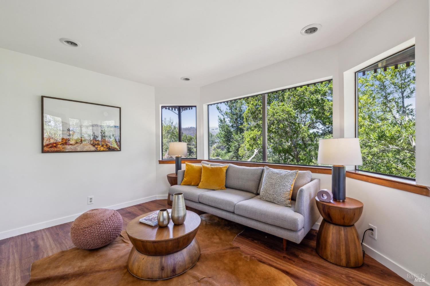 Expansive Home with Tranquility & Views!