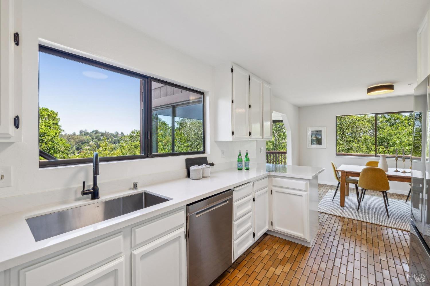 Expansive Home with Tranquility & Views!