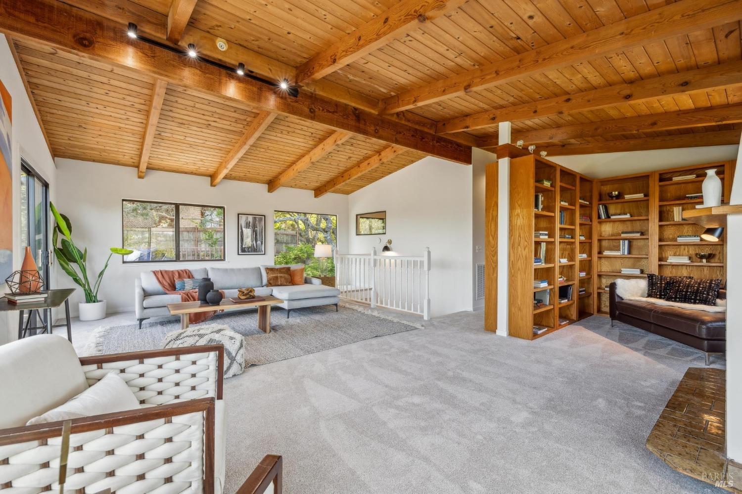Expansive Home with Tranquility & Views!