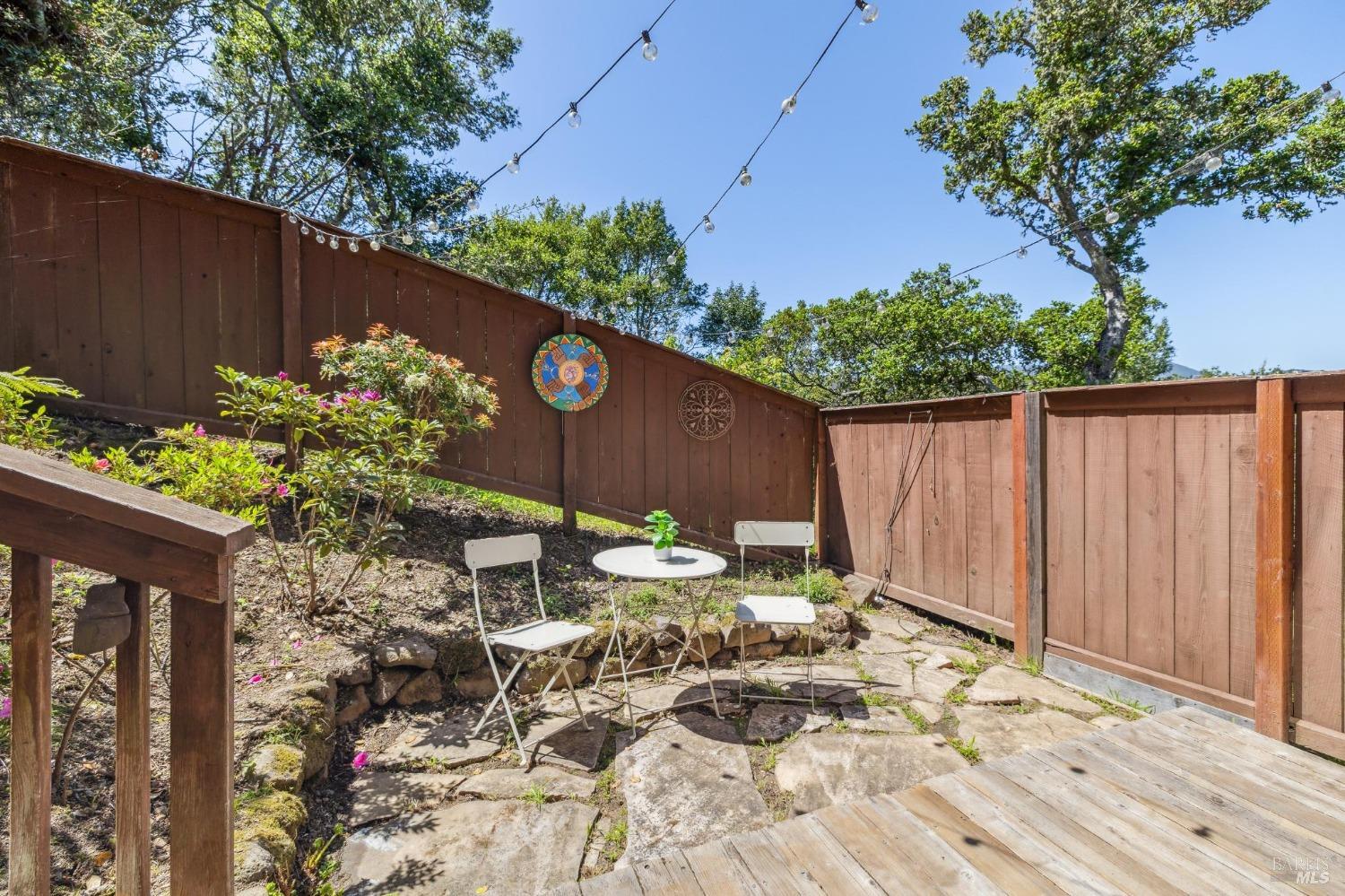 Expansive Home with Tranquility & Views!