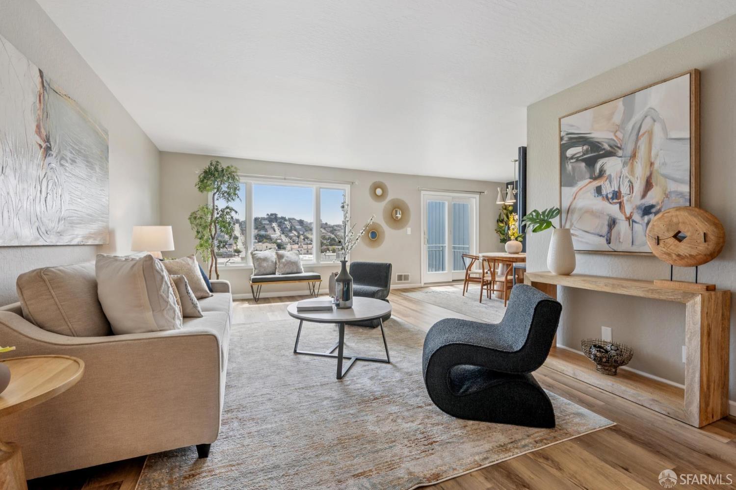 Stunning Remodeled Top Floor Condo w/ Hillside Views!