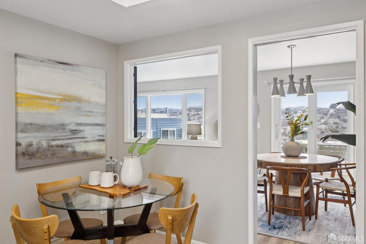 Stunning Remodeled Top Floor Condo w/ Hillside Views!