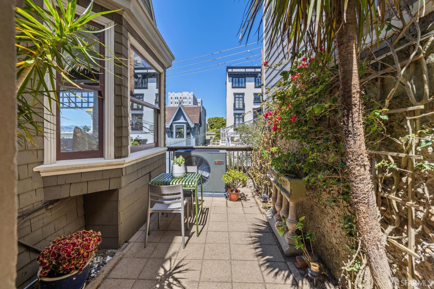 SOLD Stunning House-Like Condo - Russian Hill