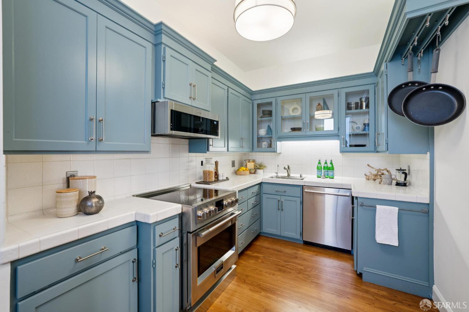 795 Sutter Street # 302