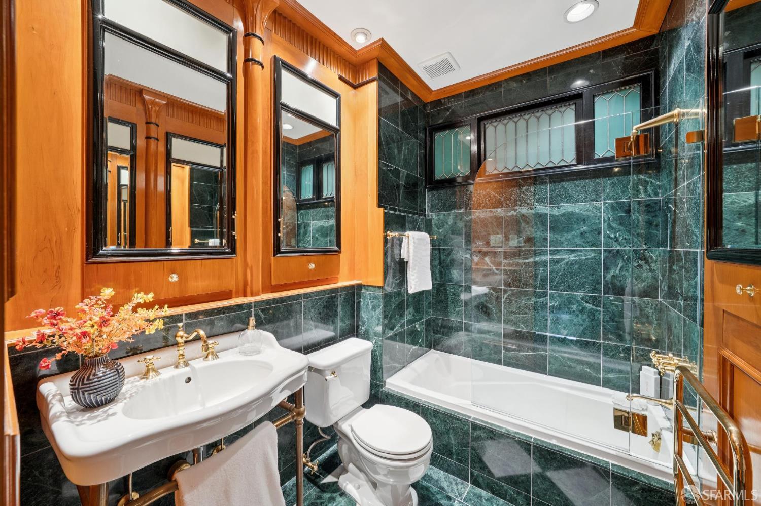 795 Sutter Street # 302