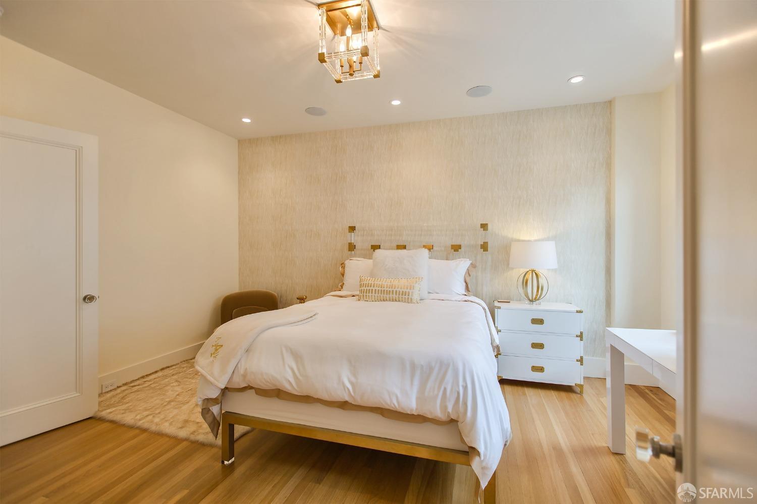 2100 Pacific Avenue # 3B