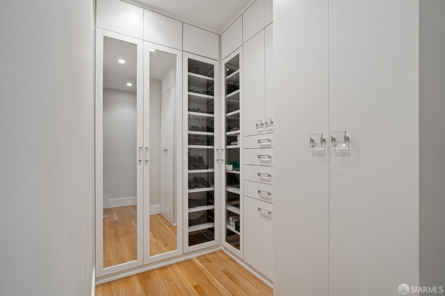 2100 Pacific Avenue # 3B