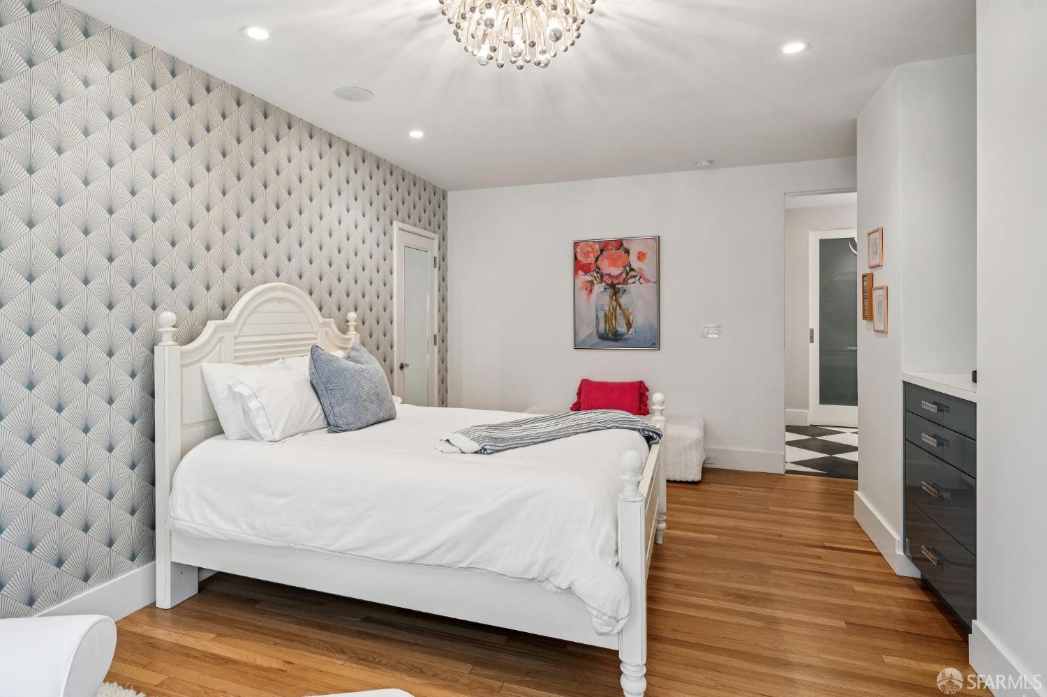 2100 Pacific Avenue # 3B