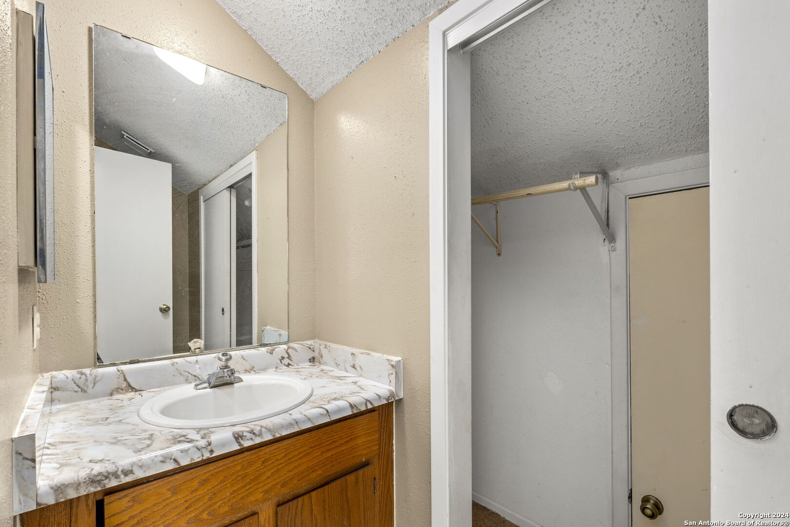2322 MOSS TERRACE