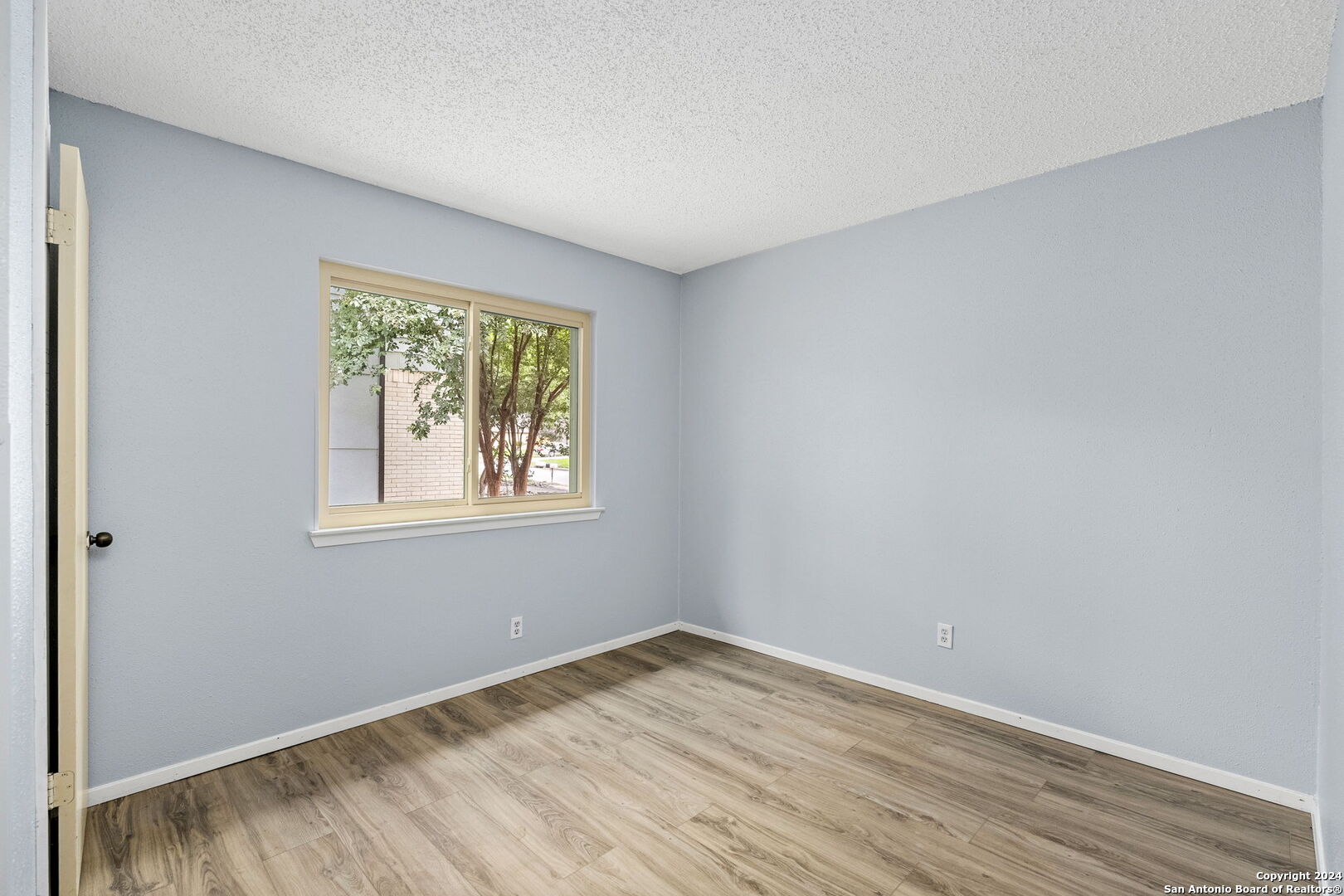 2322 MOSS TERRACE