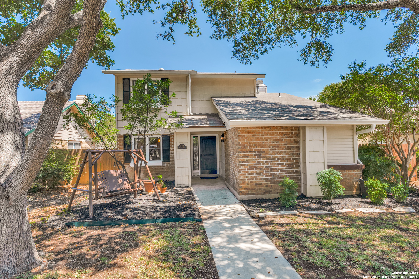13658 SHADY WALK DR