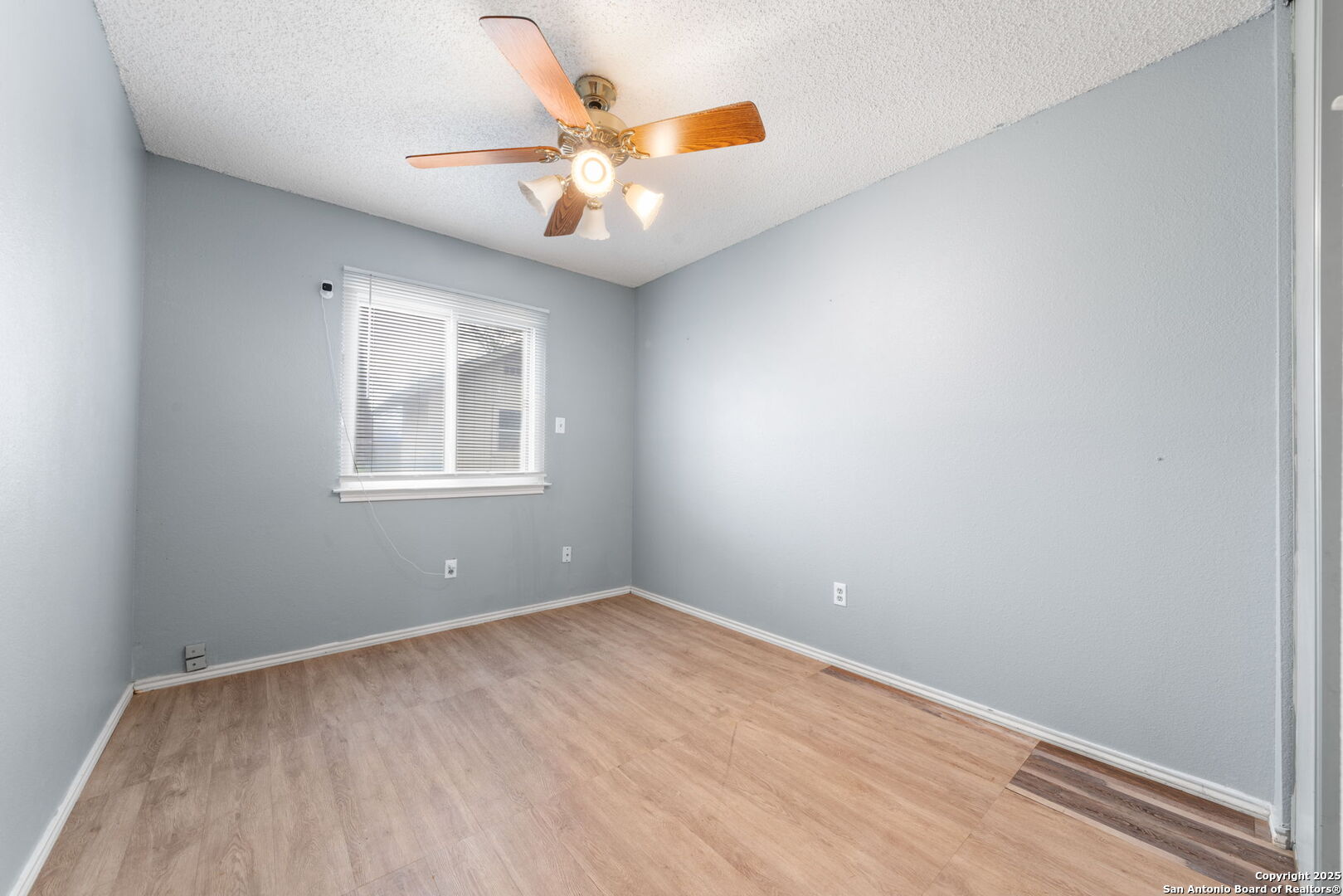 12031 Stoney Pass
