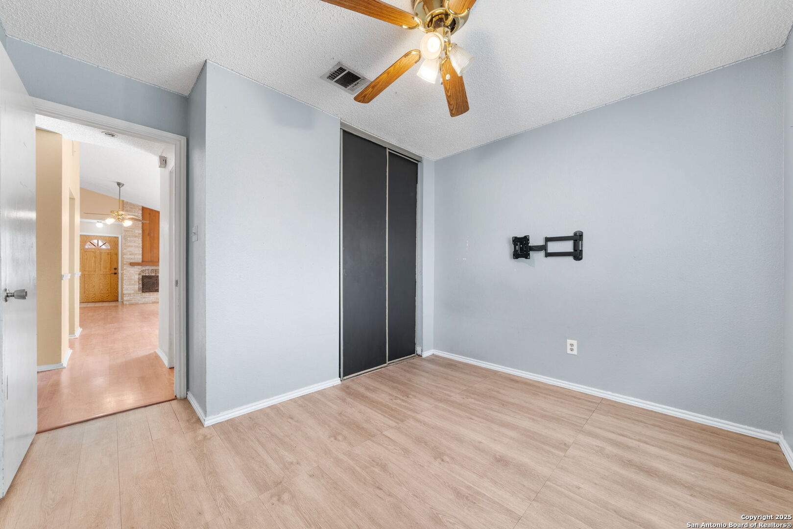 12031 Stoney Pass