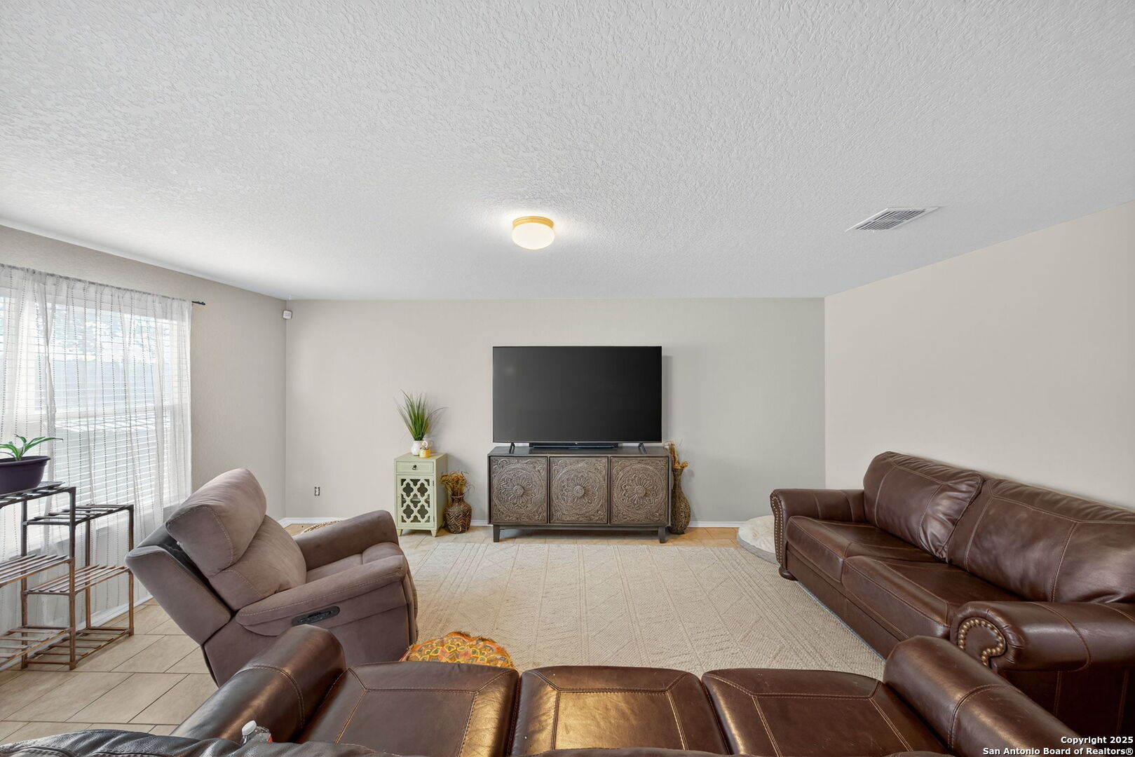 11127 Creek Eagle