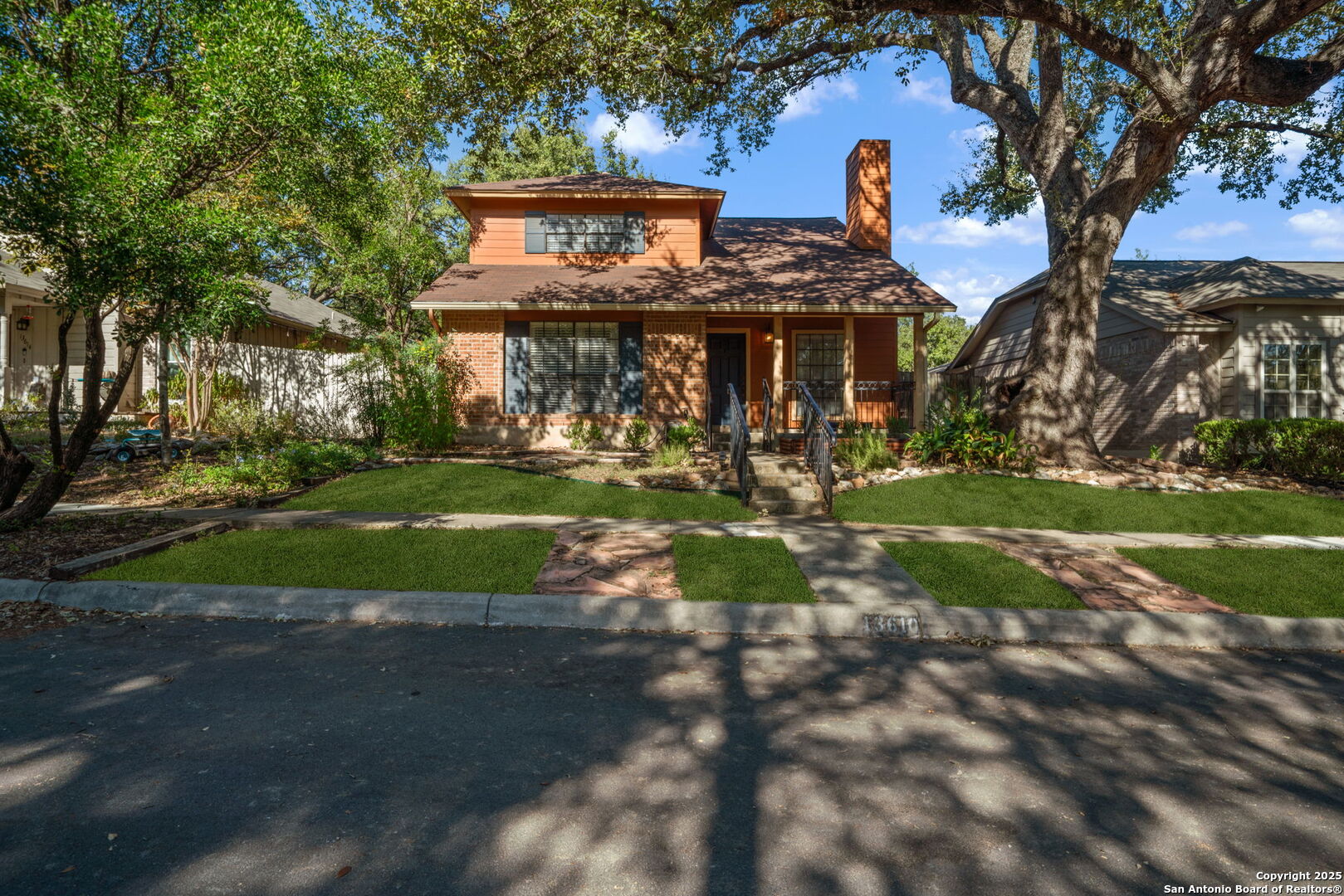 13610 Forest Rock